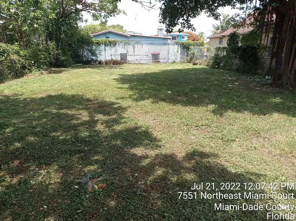7552 NE Miami Ct, Miami, FL 33138