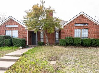 716 Azalia Dr, Lewisville, TX 75067