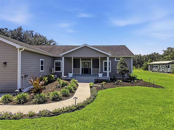 3rd image of 5335 SHAKESPEARE DRIVE