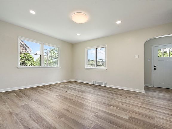 5th image of 7957 Aber Rd