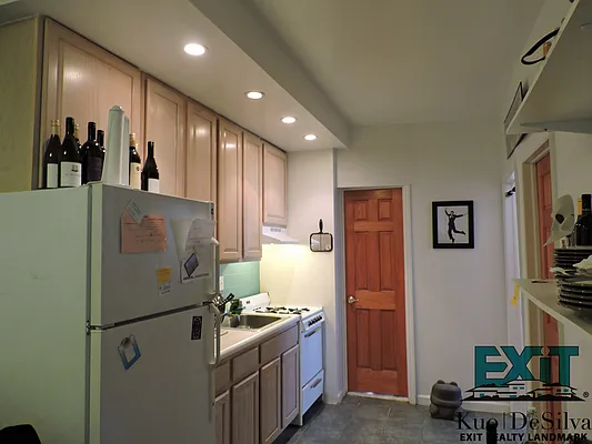 Rented by Exit Realty Landmark | media 3