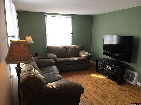2nd image of 14 Campbell Dr