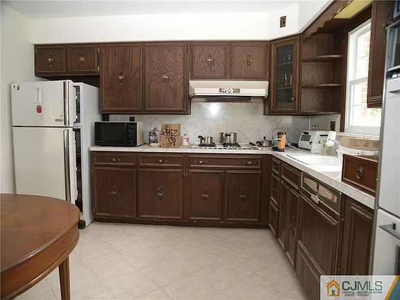 4th image of 3 Lambert St