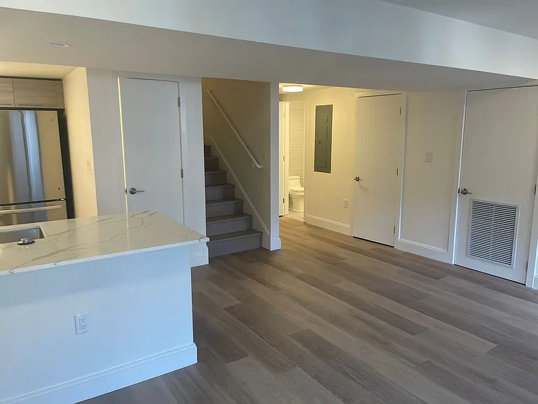 1085 Commonwealth Ave #30 — Photo 11