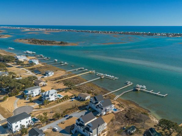 102 Pier View Court, Hampstead, NC 28443