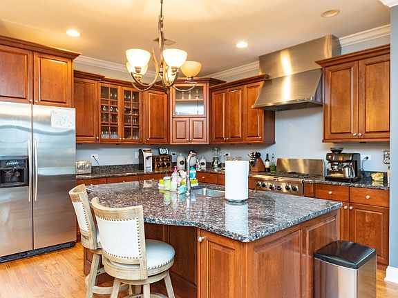 3rd image of 2238 W Belmont Ave Unit 3C