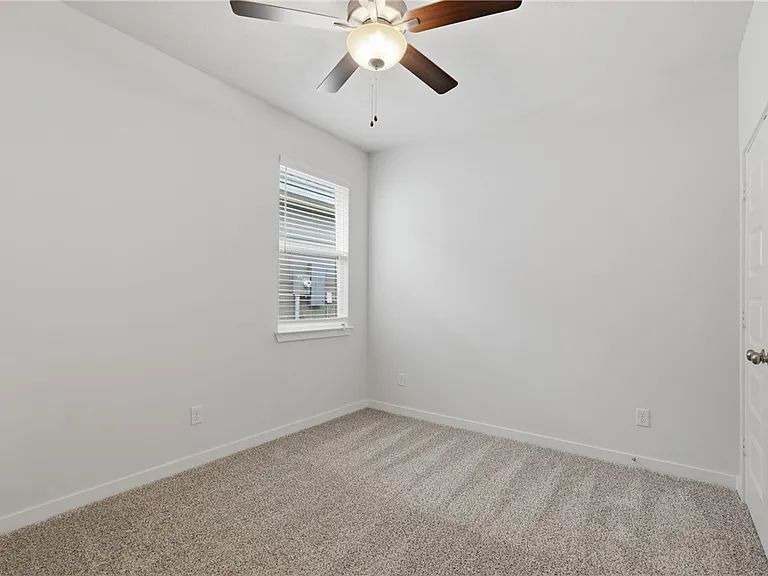 10633 Burgundy Berry Way — Photo 16