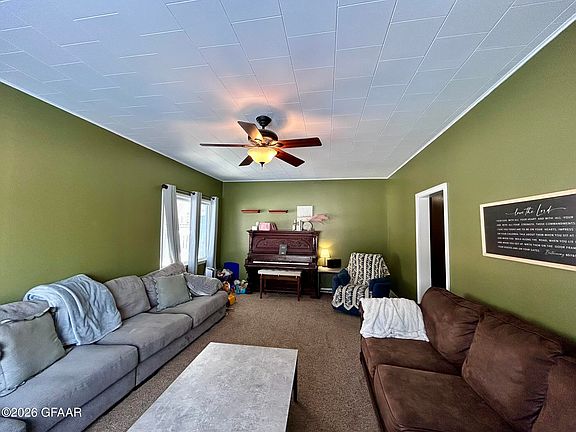 3rd image of 514 Oak Ave