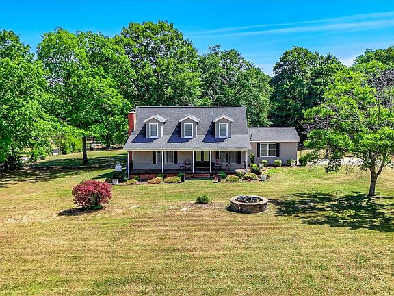 3rd image of 368 Pine Log Rd