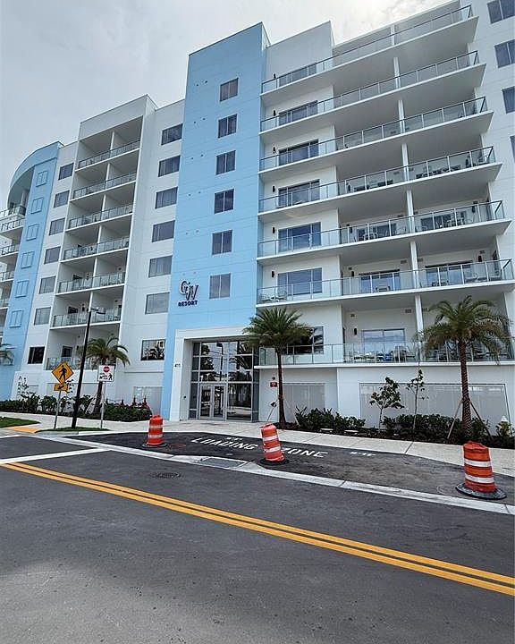 1st image of 411 E SHORE DRIVE #811