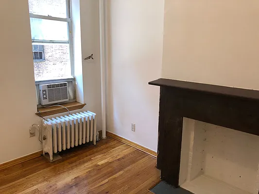 Rented by J M Weber Real Estate Inc | media 18