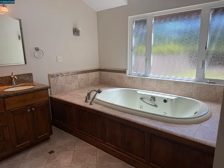 1271 Summit Rd — Photo 14