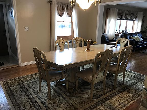 5th image of 331 Leonard Ave