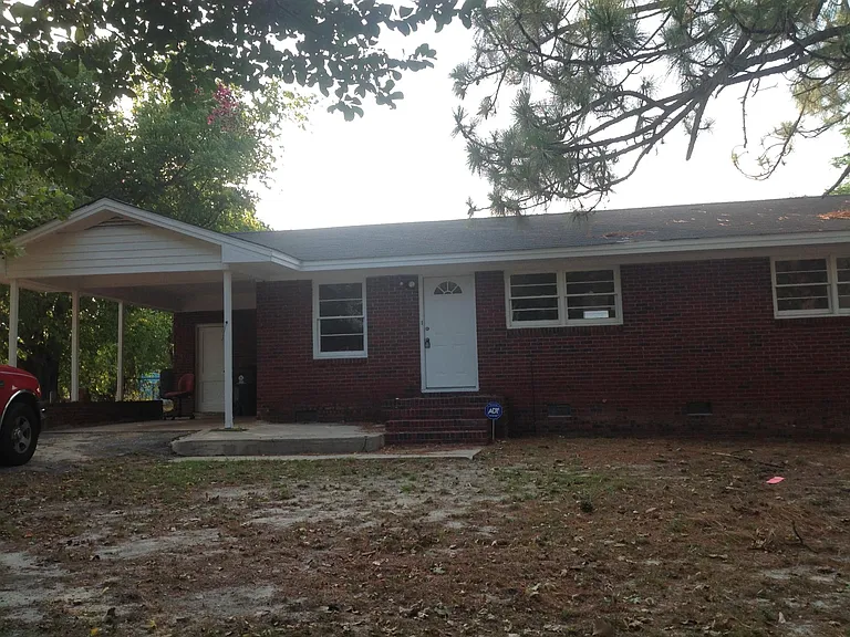 1403 Faye Ave — Photo 4