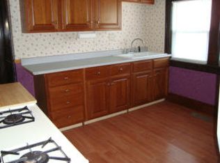 1062 N Kellogg St, Galesburg, IL 61401