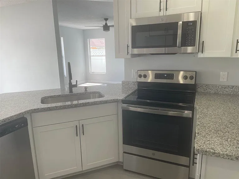 2421 Ashecroft Dr — Photo 11