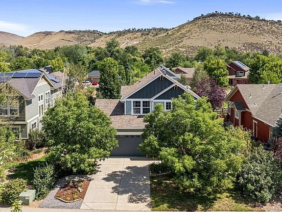 4th image of 405 Raymond Ct