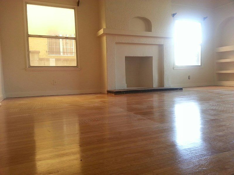 1st image of 3218 W 43rd Pl