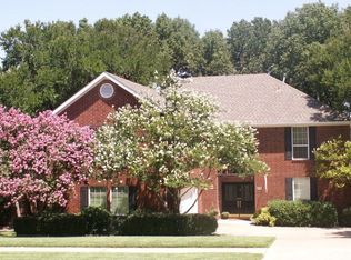 721 Royal Birkdale Dr, Garland, TX 75044