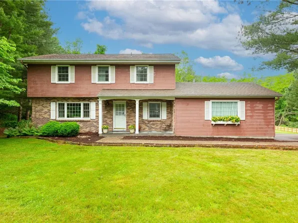 3 Laura Lane, Hopewell Junction, NY 12533