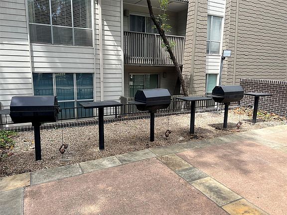 5th image of 4859 Cedar Springs Rd APT 150