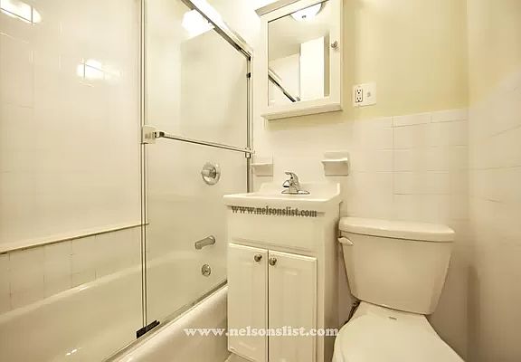 4th image of 74 Douglass St APT 2R