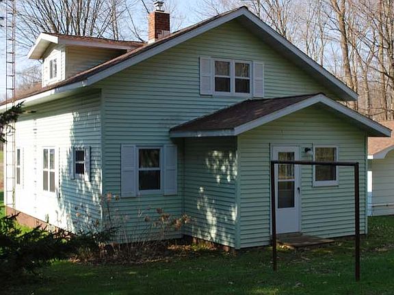3rd image of 702 W Pioneer St #W