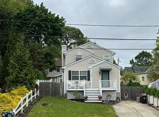 43 Comus Rd, Rocky Point, NY 11778