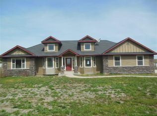 5648 Starry Ln, Nampa, ID 83686