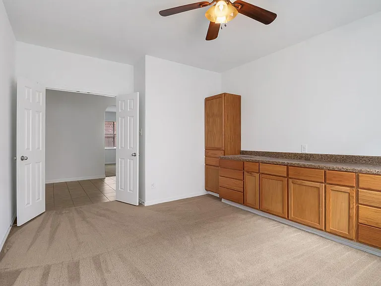 3611 Rocky Ledge Ln — Photo 22