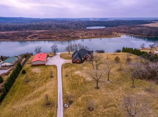 1099 Turtle Bay Rd, Boonville, IN 47601