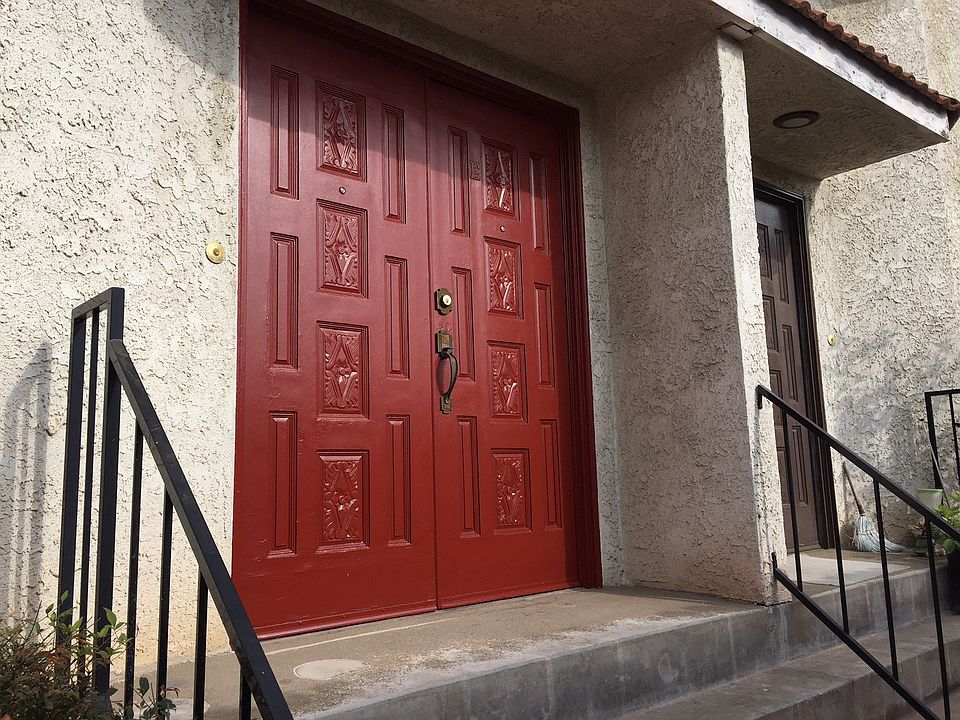 1st image of 2900 W Grand Ave APT E