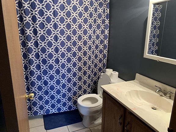 4th image of 810 Pearson Cir Unit 3