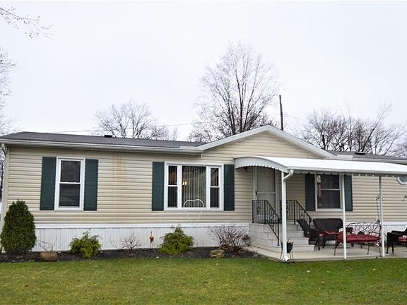 2nd image of 13 Van Ess Dr #13