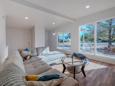 645 Grove St NE, Albuquerque, NM, 87108