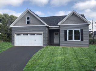 27 Roosevelt Blvd, Cohoes, NY 12047