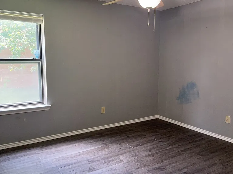 768 Pierre Ln — Photo 15