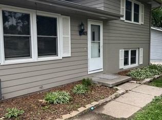 2103 Pleasantview Ln, Bellevue, NE 68005