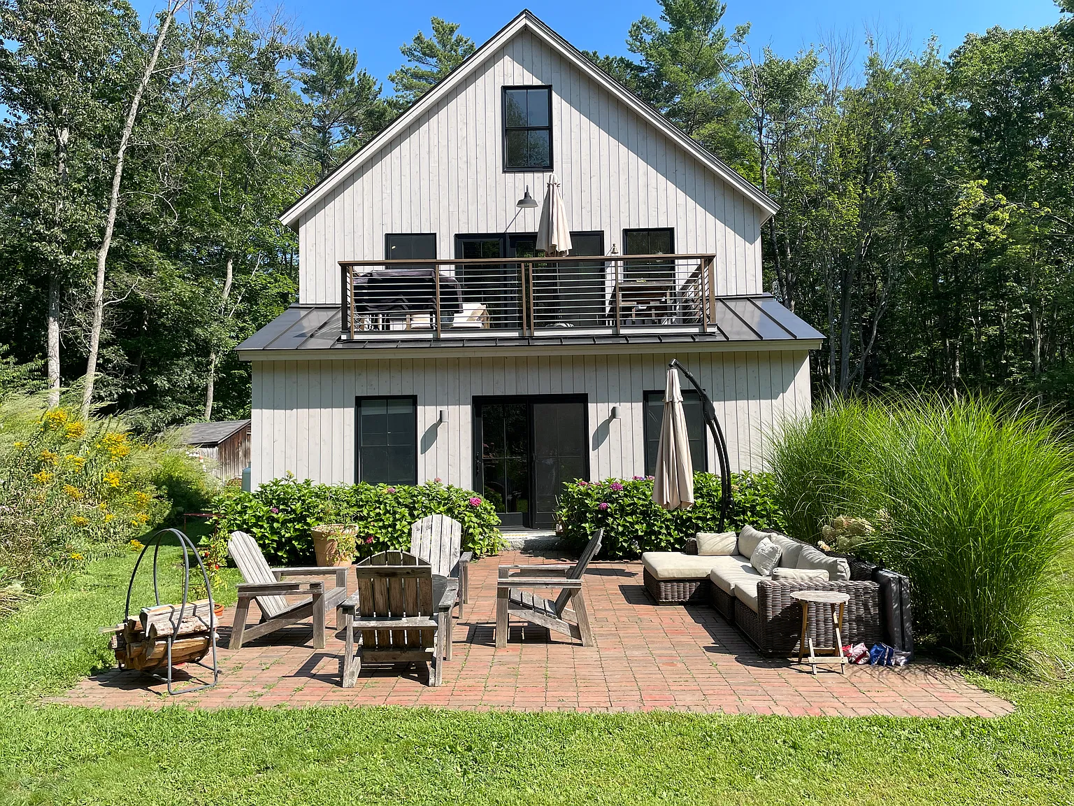 3 bed, 2514 sqft, $2,500 — Photo 1