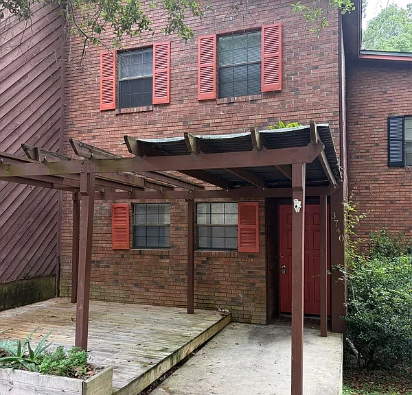 3740 Donovan Dr #B-1 — Photo 4