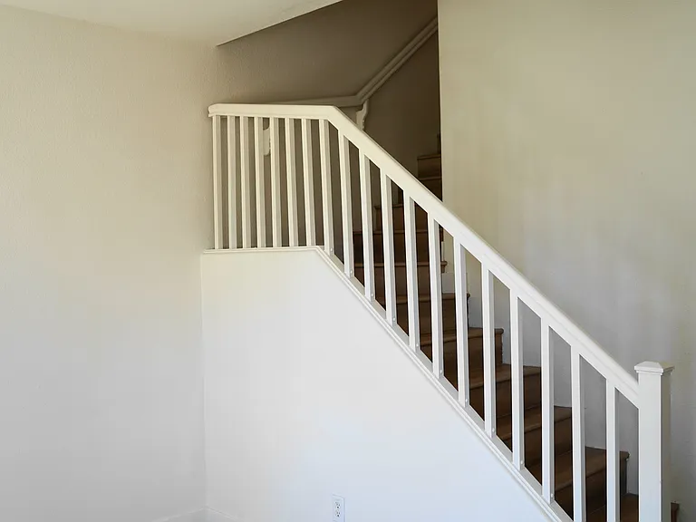 1442 E Mobile Ln — Photo 11