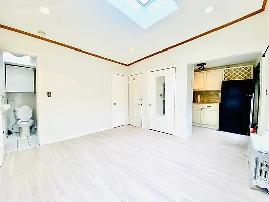 Rented by null | media 11