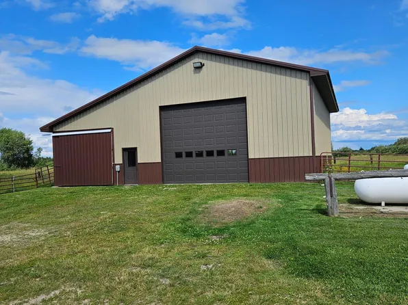 701 23rd St SW, Baudette, MN 56623