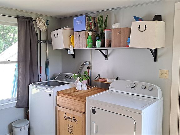 4th image of 43 Bullard Dr