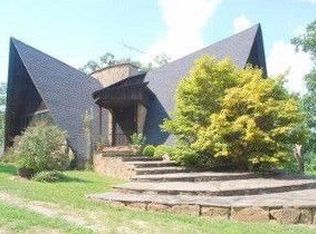 2149 Bear Wallow Rd, Leon, WV 25123