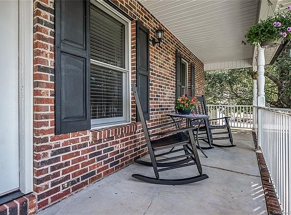5th image of 3981 Rolling Meadow Ln