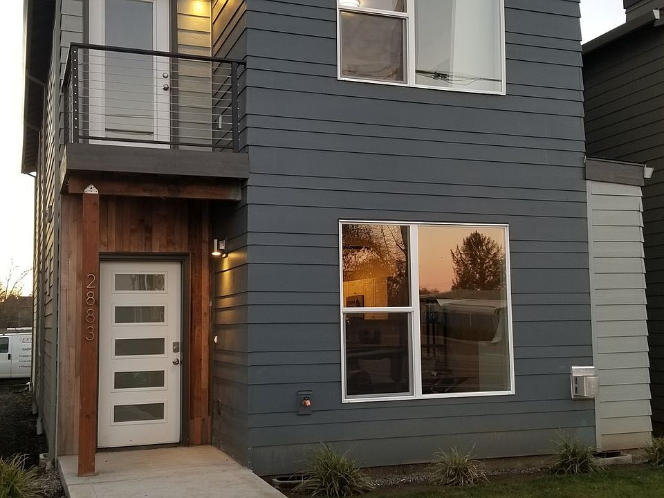 1st image of 2883 SE Brookwood Ave