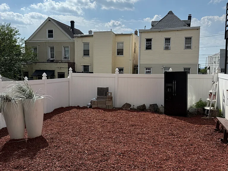 51 Grant St #1 — Photo 12