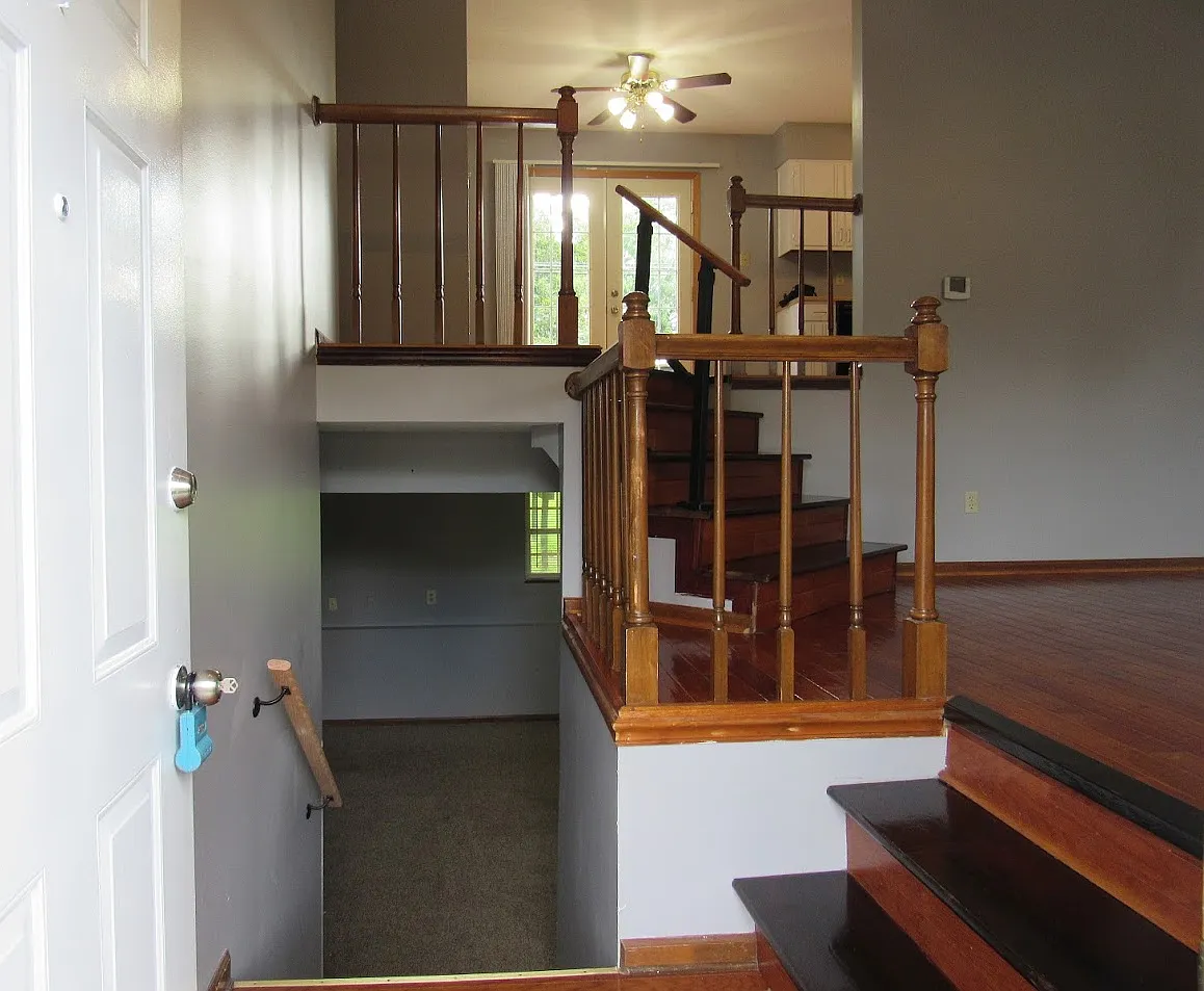 3 bed, 1913 sqft, $1,600 — Photo 2
