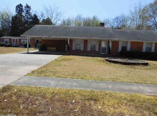 5605 W 51st St, Little Rock, AR 72209